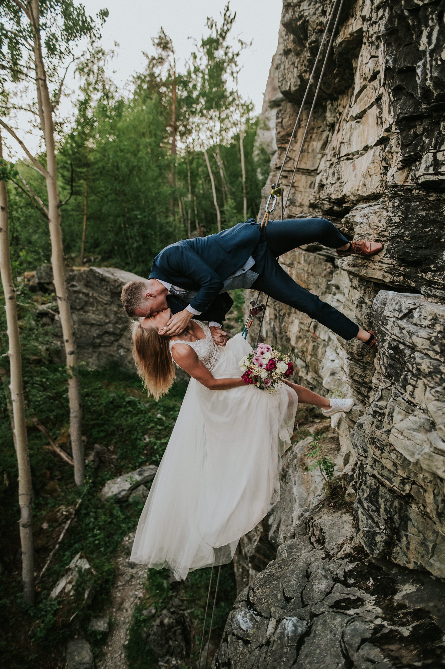 FROST - øredobber hvit