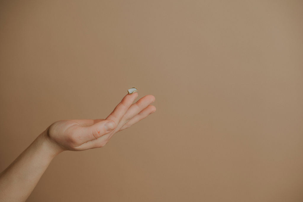 FROST - øredobber hvit