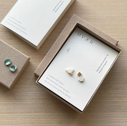 SKJÆR - øredobber hvit